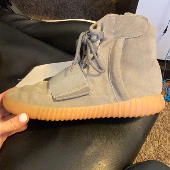 Yeezy 750 grey gum - Picture 4 of 5